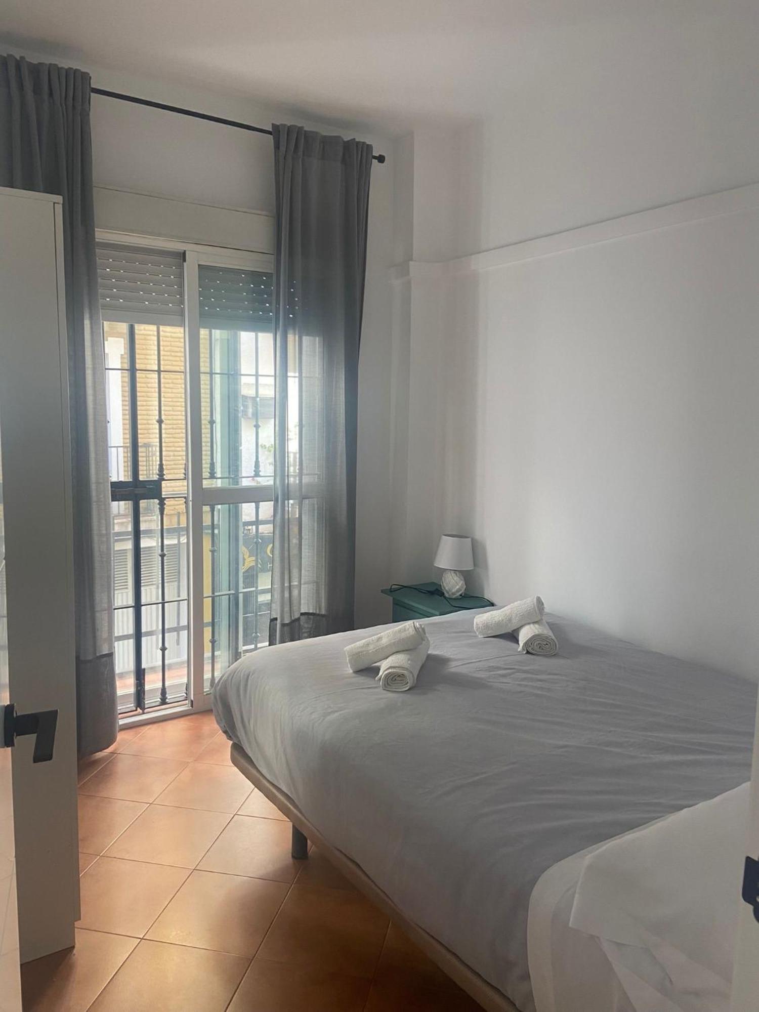 Apartamento Plaza De La Alfalfa Sevilla Buitenkant foto